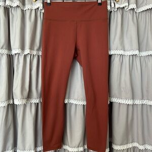 Fabletics Powerhold Leggings, crop